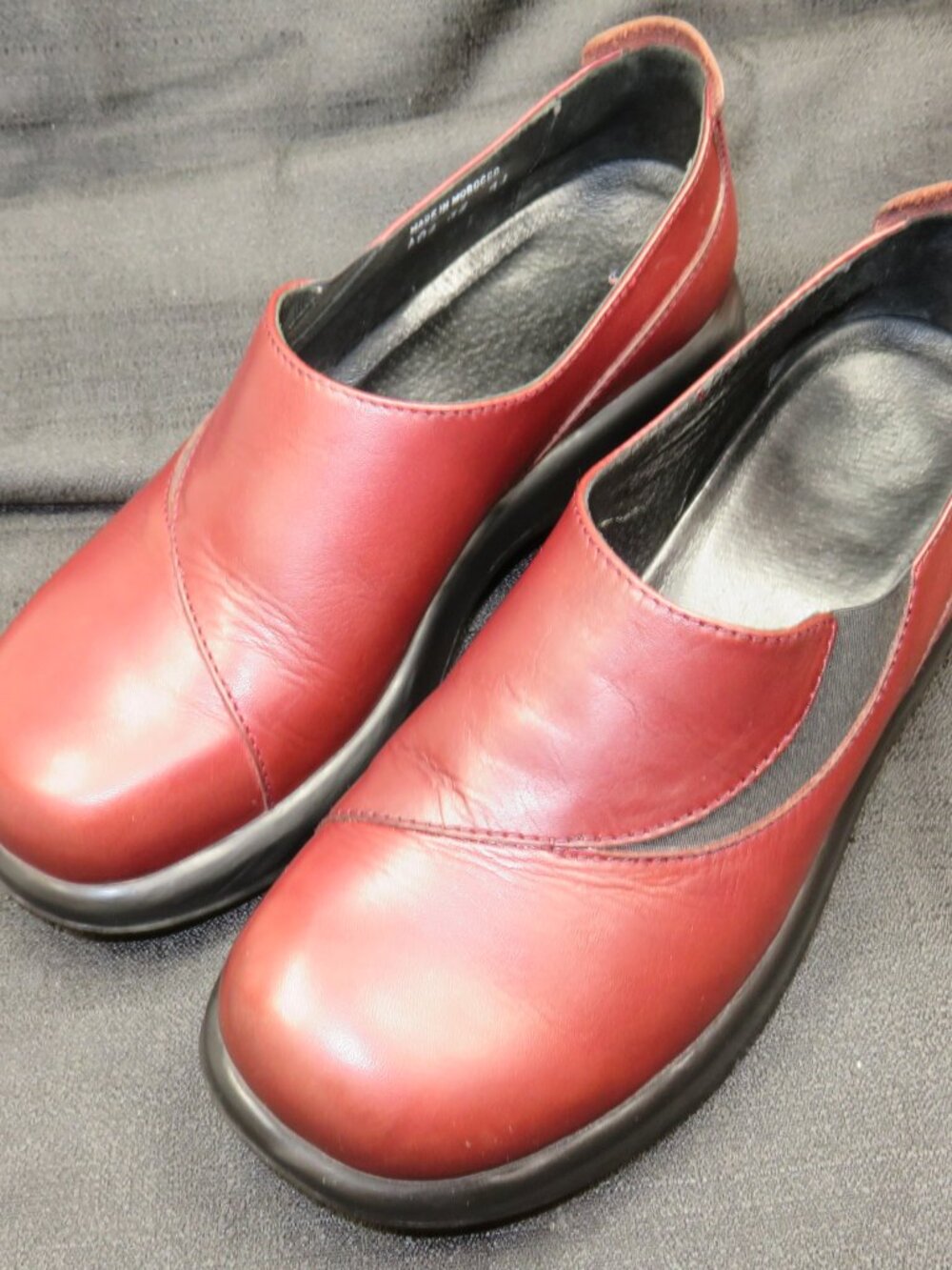 Dansko Leather Clogs Professional Nurse Shoes Womens EU 41 US 10.5 Red Brown